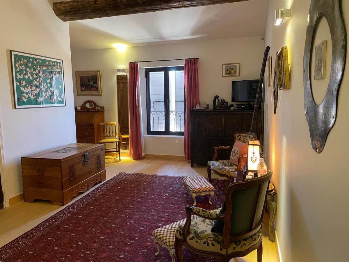 La Cour Carree Bed and Breakfast Rustrel Eksteriør billede